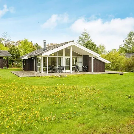 Pleasant Holiday In Glesborg With Sauna Fjellerup